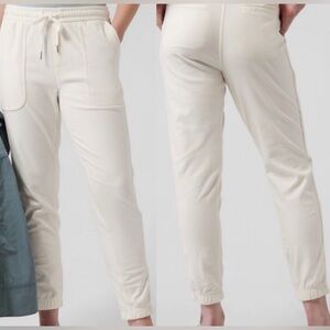 Athleta Farallon Jogger Birch Grey Cream Soft & Comfy Pant Size 16-LIKE NEW!